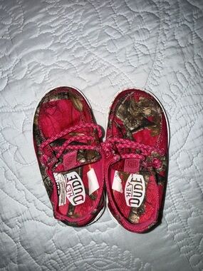Hey Dude Kids Pink Camo Slip-On Sneakers